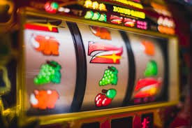 ygn777 Live Baccarat – VIP Table တွင် Real Dealer နှင့် ကစားနေသောမြင်ကွင်း